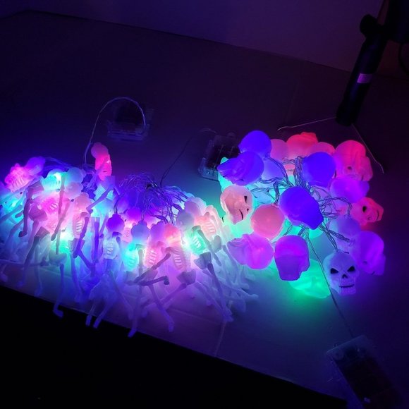 Skulls and skeletons multicolor string lights - Picture 3 of 10